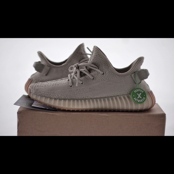 YEEZY BOOST 350 V2 F99710 Sikaka Shop SKIT